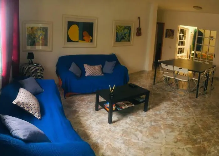 Terrazas Del Sur Couette-café Los Abrigos